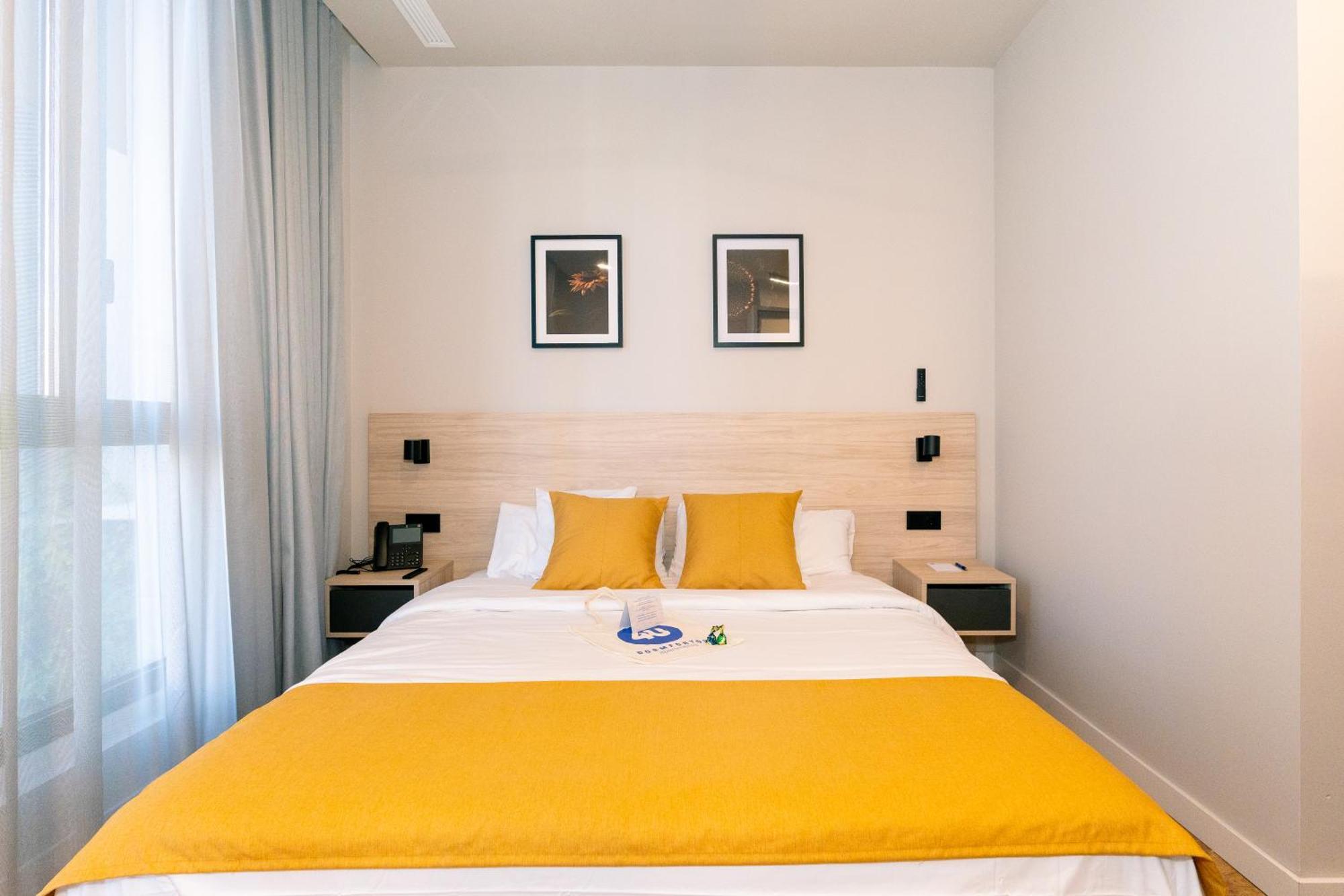 Dorm4You Arena 2 Valensiya Dış mekan fotoğraf