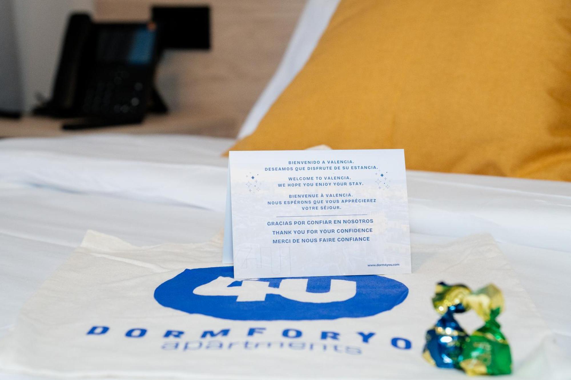 Dorm4You Arena 2 Valensiya Dış mekan fotoğraf