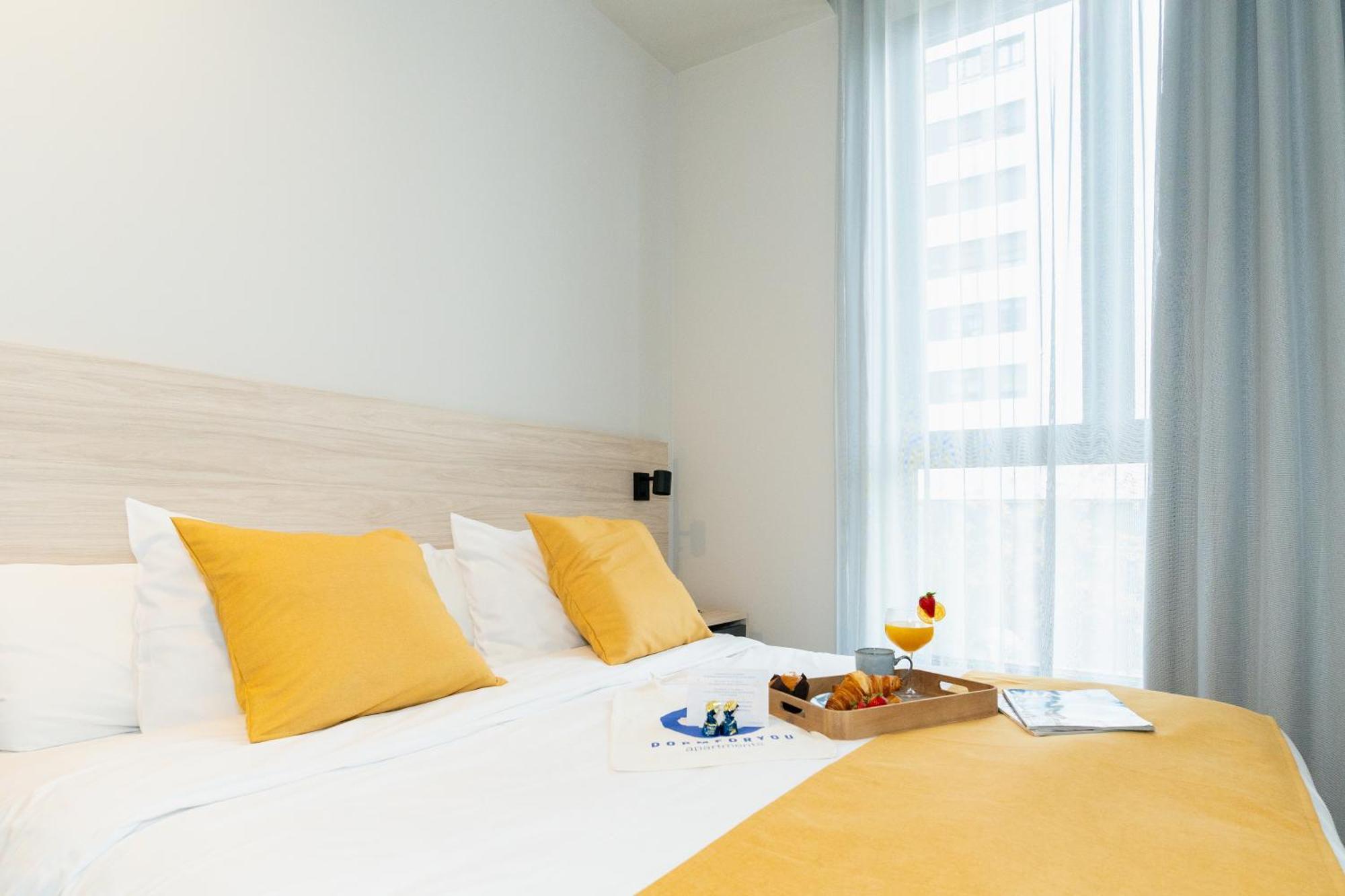 Dorm4You Arena 2 Valensiya Dış mekan fotoğraf