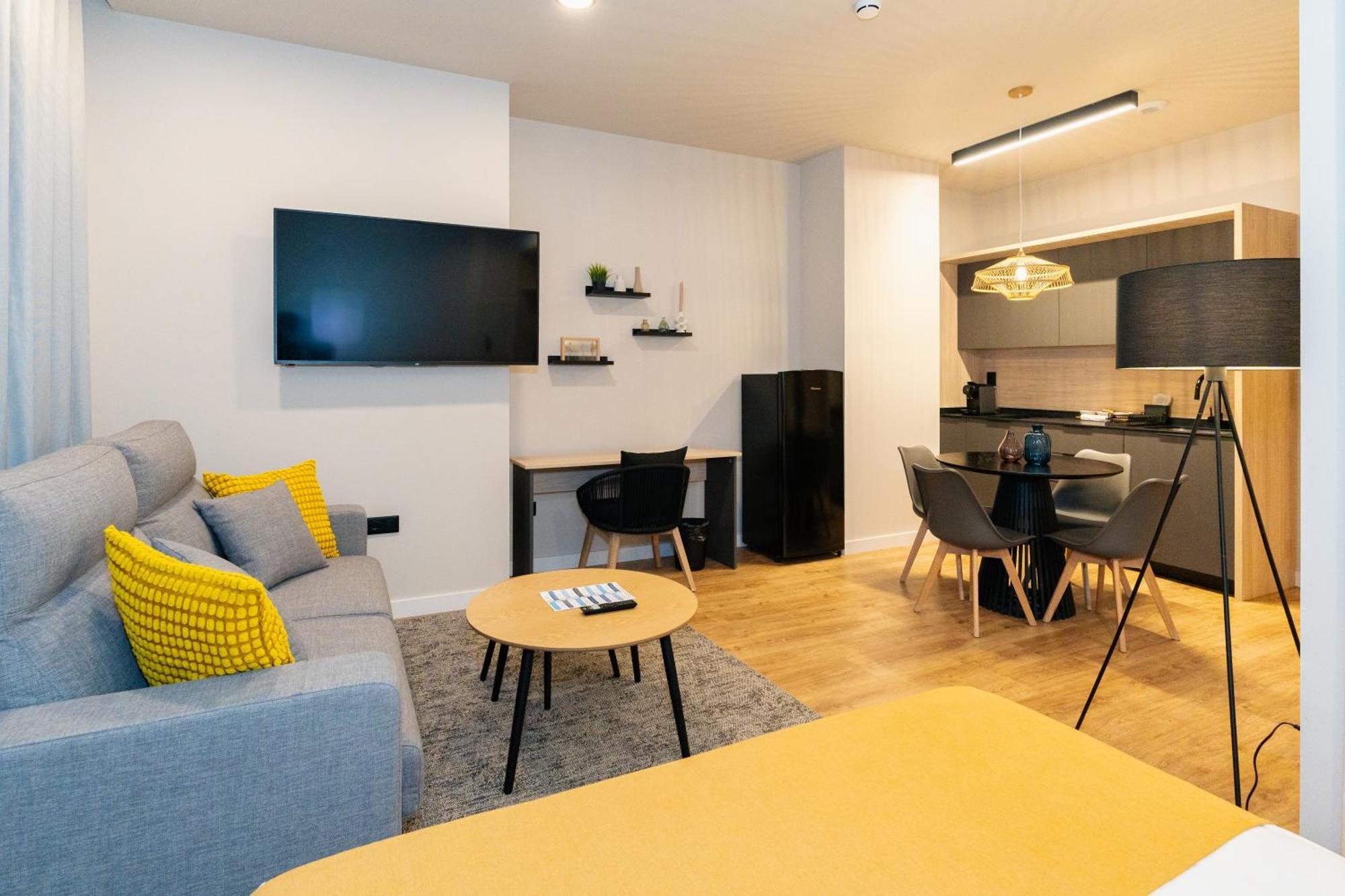 Dorm4You Arena 2 Valensiya Dış mekan fotoğraf
